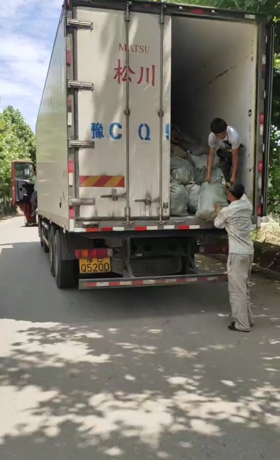 發(fā)貨現(xiàn)場(chǎng)